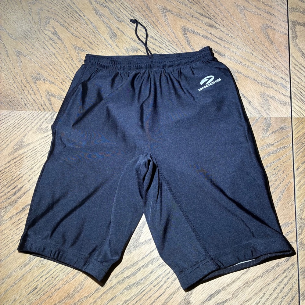 Brooks Mens Black Compression Running Shorts Padded Cycling Style Size Medium